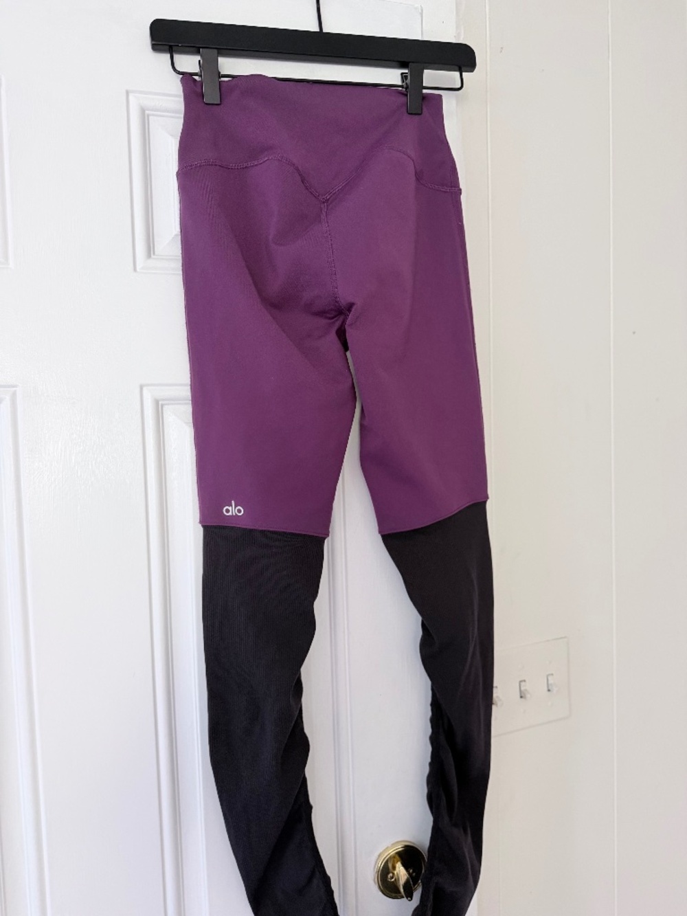 Women's Alo Yoga leggings